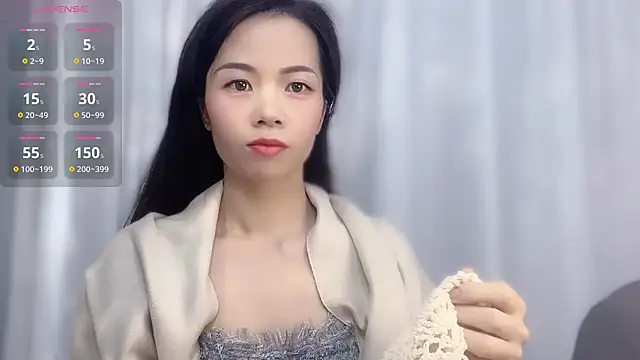 Snapshot of Lynnalltop-165-KeKe chatting on 11.30.25 Lynnalltop-165-KeKe online show from 11.30.25