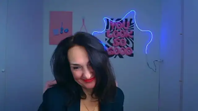 Snapshot of Rosie_Rosee chatting on 02.13.26 Rosie Rosee online show from 02.13.26