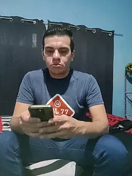 Snapshot of Aturo77 chatting on 11.24.25 Aturo77 online show from 11.24.25