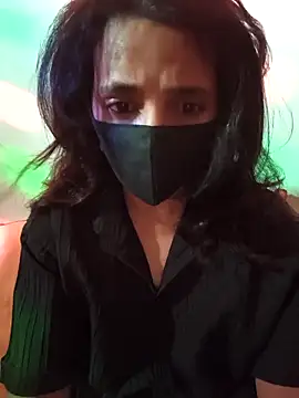 Snapshot of Royal_Shona chatting on 11.12.25 Royal Shona online show from 11.12.25