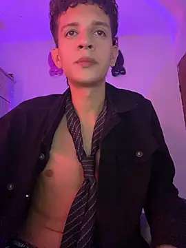 tylernova online show from 10.24.25