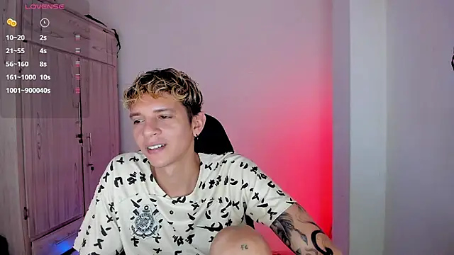 tylernova online show from 04.11.26