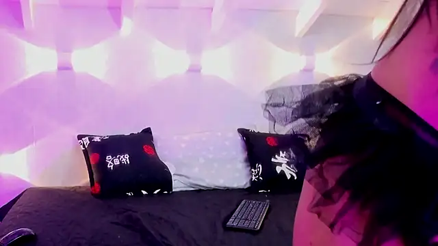 Brianna Maya online show from 04.18.26