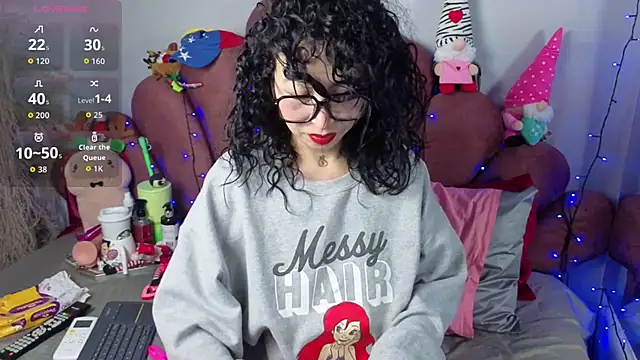 CHIARAJJONES online show from 01.07.26