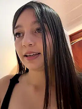   Lorelain   online show from 11.26.25