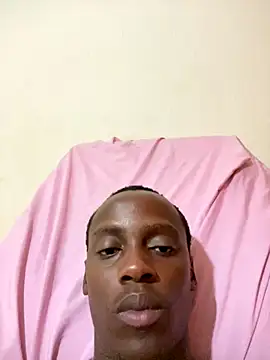 Snapshot of Thesweetest4u chatting on 10.08.25 Thesweetest4u online show from 10.08.25