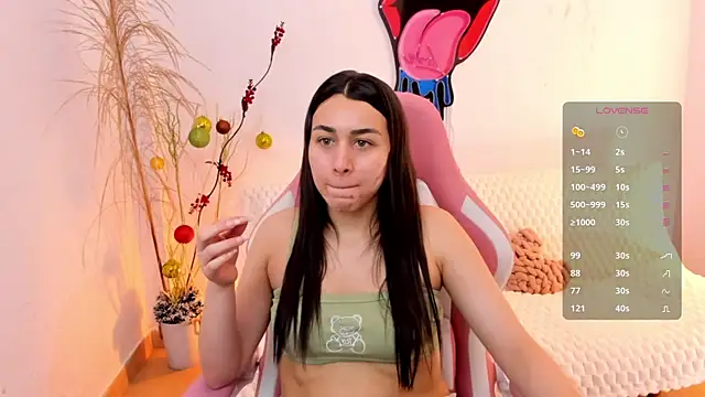 EmmaMyers1 online show from 12.19.25