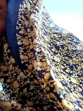 Snapshot of Cutsedi3 chatting on 11.09.25 Cutsedi3 online show from 11.09.25