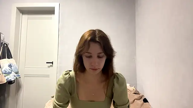 WildPeachh online show from 11.05.25