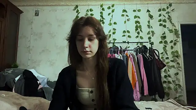 WildPeachh online show from 11.25.25