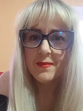 Amelialove42 online show from 11.14.25