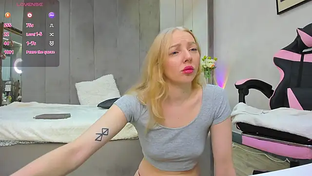 SundyRose online show from 11.15.25