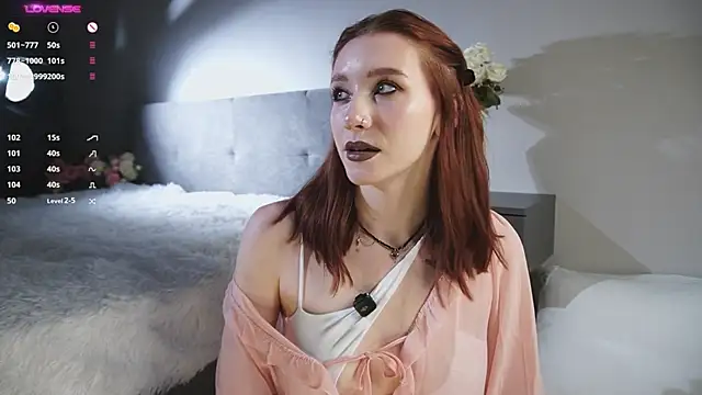 Snapshot of gingercap chatting on 10.15.25 gingercap online show from 10.15.25