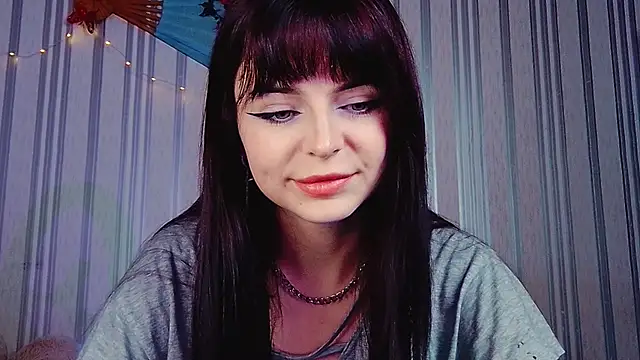 Snapshot of ArianaLight chatting on 07.17.26 ArianaLight online show from 07.17.26