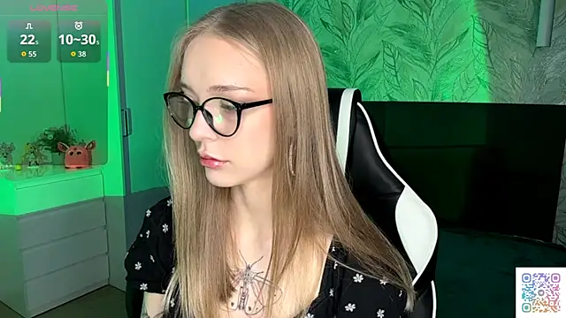 EvaPeace online show from 11.25.25