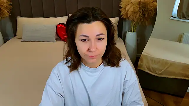 EdenSolis online show from 04.06.26