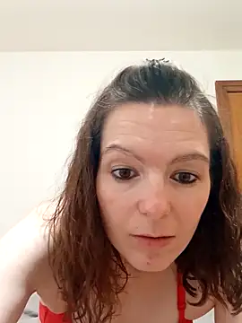 Snapshot of labellerose chatting on 10.31.25 labellerose online show from 10.31.25