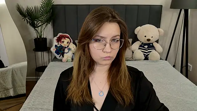 Snapshot of Briarx chatting on 10.19.25 Briarx online show from 10.19.25