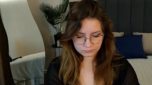 Snapshot of Briarx chatting on 11.05.25 Briarx online show from 11.05.25