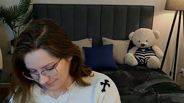 Snapshot of Briarx chatting on 11.29.25 Briarx online show from 11.29.25