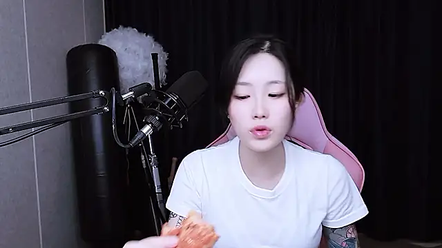 MISA 02 online show from 11.13.25