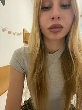 Snapshot of RemyStyles chatting on 01.07.26 RemyStyles online show from 01.07.26