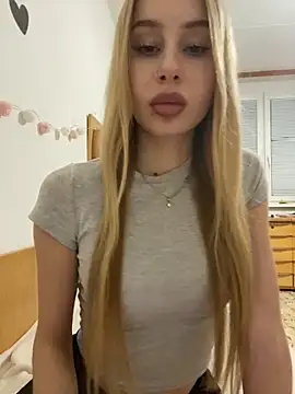 Snapshot of RemyStyles chatting on 02.01.26 RemyStyles online show from 02.01.26