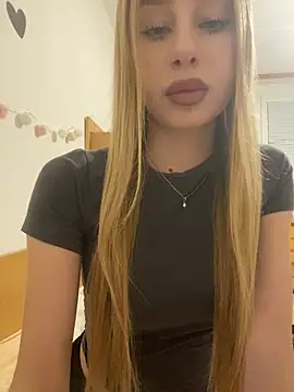 Snapshot of RemyStyles chatting on 02.02.26 RemyStyles online show from 02.02.26