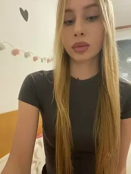 Snapshot of RemyStyles chatting on 03.01.26 RemyStyles online show from 03.01.26