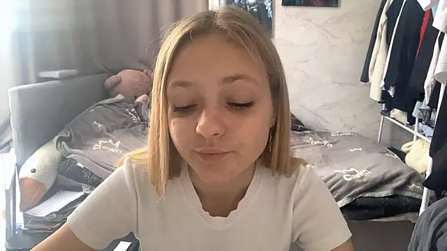  petaI online show from 10.13.25