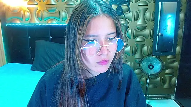 tinibunny online show from 11.21.25