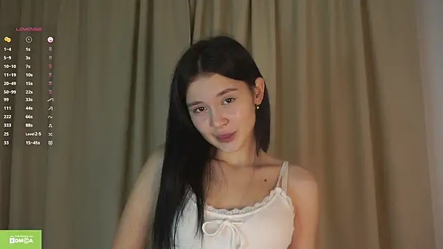 Snapshot of FluffKitty chatting on 11.05.25 FluffKitty online show from 11.05.25