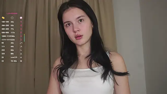 Snapshot of FluffKitty chatting on 11.23.25 FluffKitty online show from 11.23.25