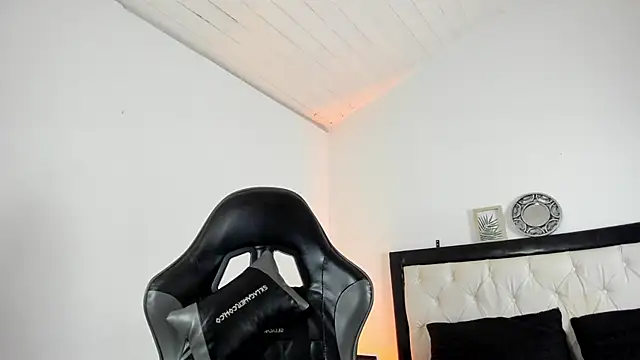 Barbieteeen online show from 12.05.25