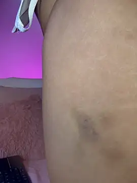 Snapshot of Swweet_Miia1 chatting on 02.07.26 Swweet Miia1 online show from 02.07.26