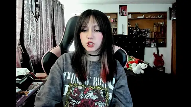 Maki Zein  online show from 01.16.26