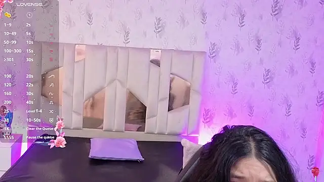 MARIANA TAY1 online show from 04.11.26