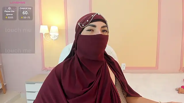  naylaa  online show from 05.10.26