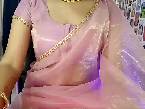 Snapshot of your_Tanu_02 chatting on 10.21.25 your Tanu 02 online show from 10.21.25