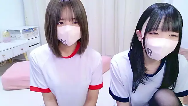 Snapshot of 39_miku chatting on 11.08.25 39 miku online show from 11.08.25