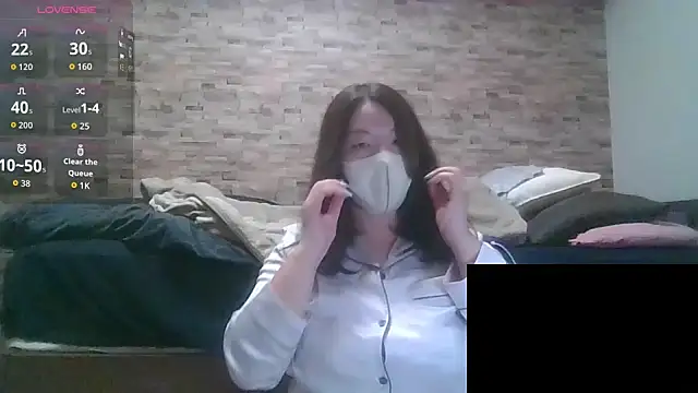 Snapshot of anananna1010 chatting on 10.13.25 anananna1010 online show from 10.13.25