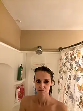 Snapshot of Brooklyn1987 chatting on 10.17.25 Brooklyn1987 online show from 10.17.25