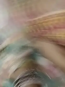 Snapshot of HOT-CPL-11 chatting on 11.11.25 HOT-CPL-11 online show from 11.11.25