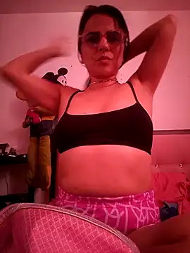 Soffy76 online show from 10.18.25