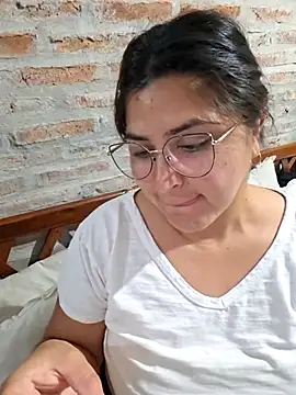 morenalatinaa online show from 04.16.26