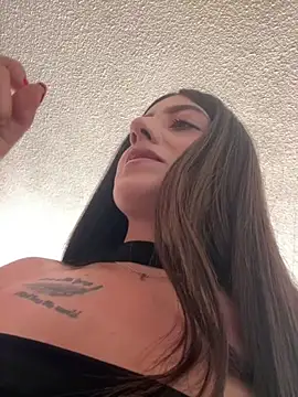 Snapshot of ElectraPink_ chatting on 02.04.26 ElectraPink online show from 02.04.26