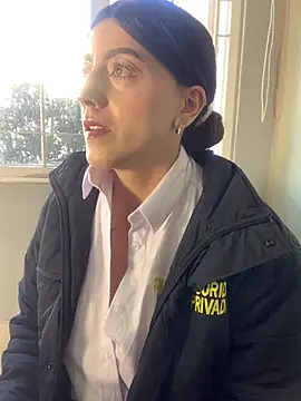 Snapshot of ElectraPink_ chatting on 02.27.26 ElectraPink online show from 02.27.26