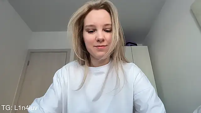 AIicaparkerc online show from 02.13.26