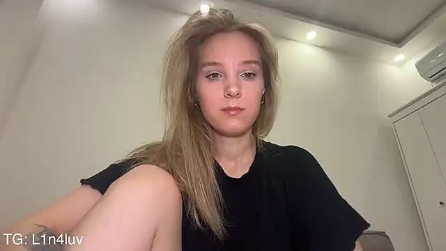 AIicaparkerc online show from 05.10.26