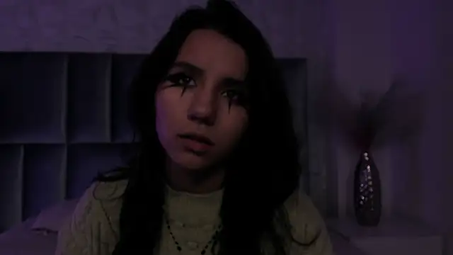 HollyPeach online show from 03.31.26